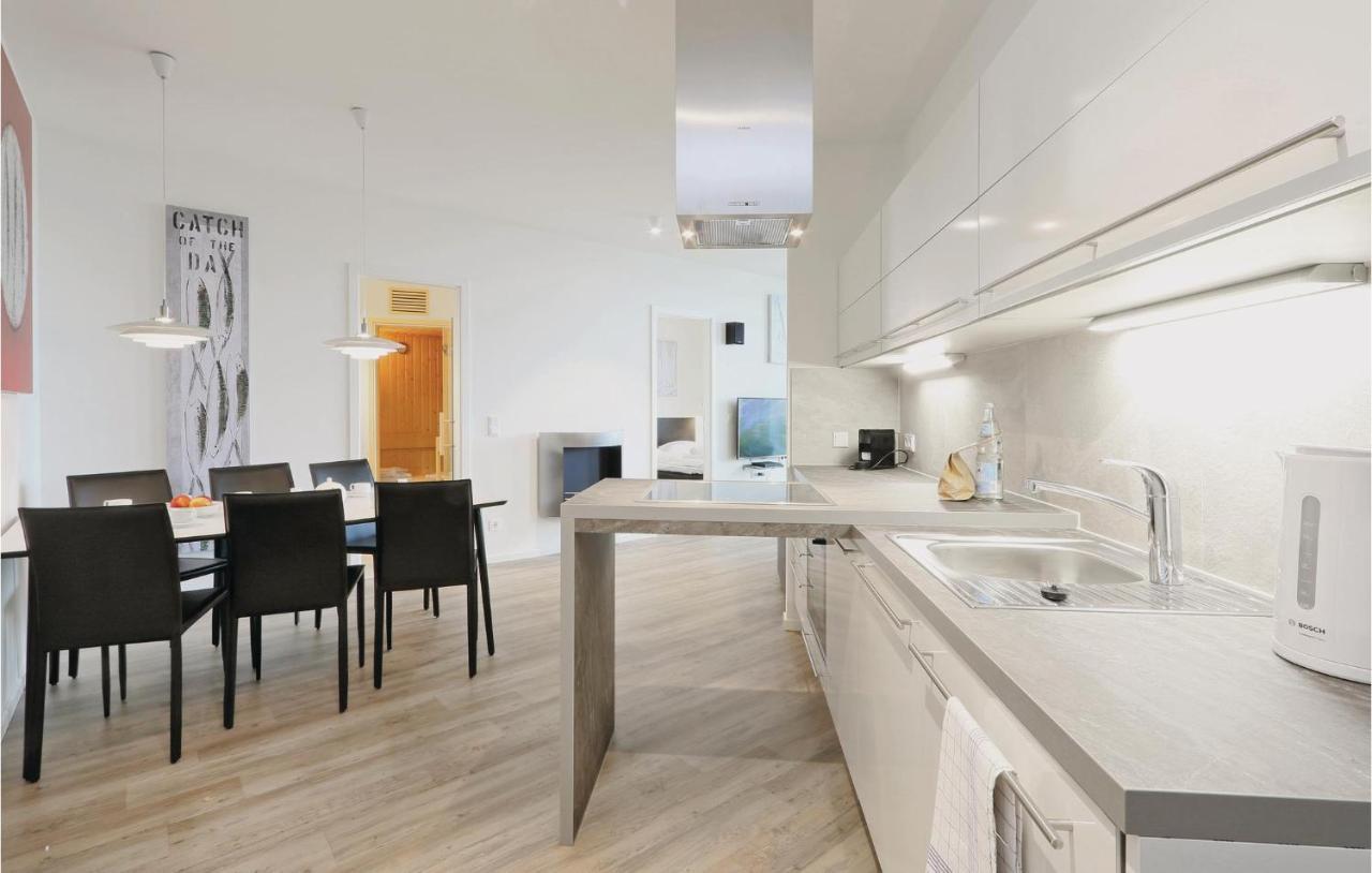 2 Bedroom Awesome Apartment In Luebeck Travemuende Exterior photo
