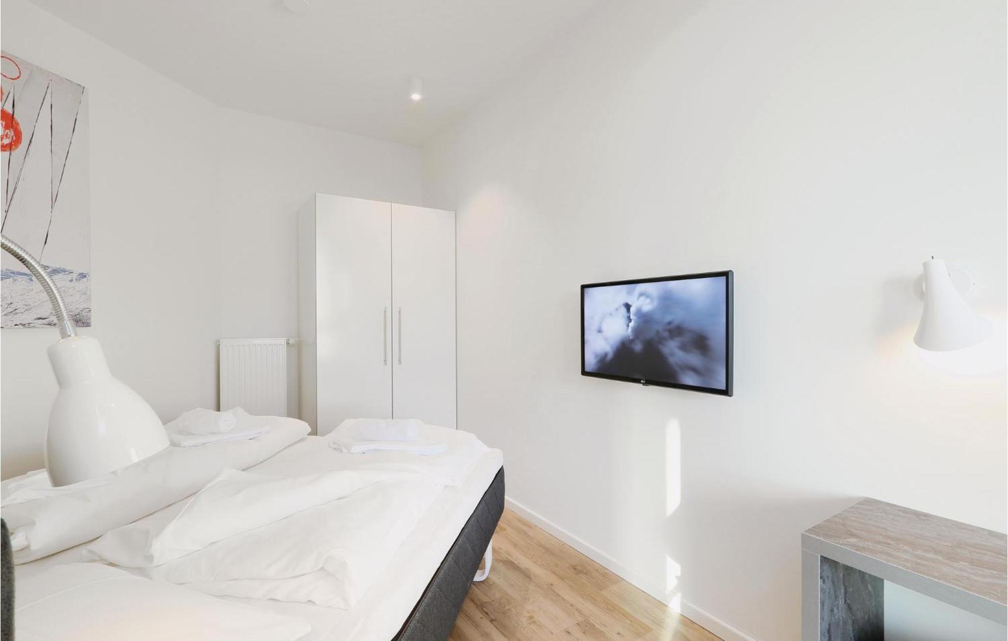 2 Bedroom Awesome Apartment In Luebeck Travemuende Exterior photo