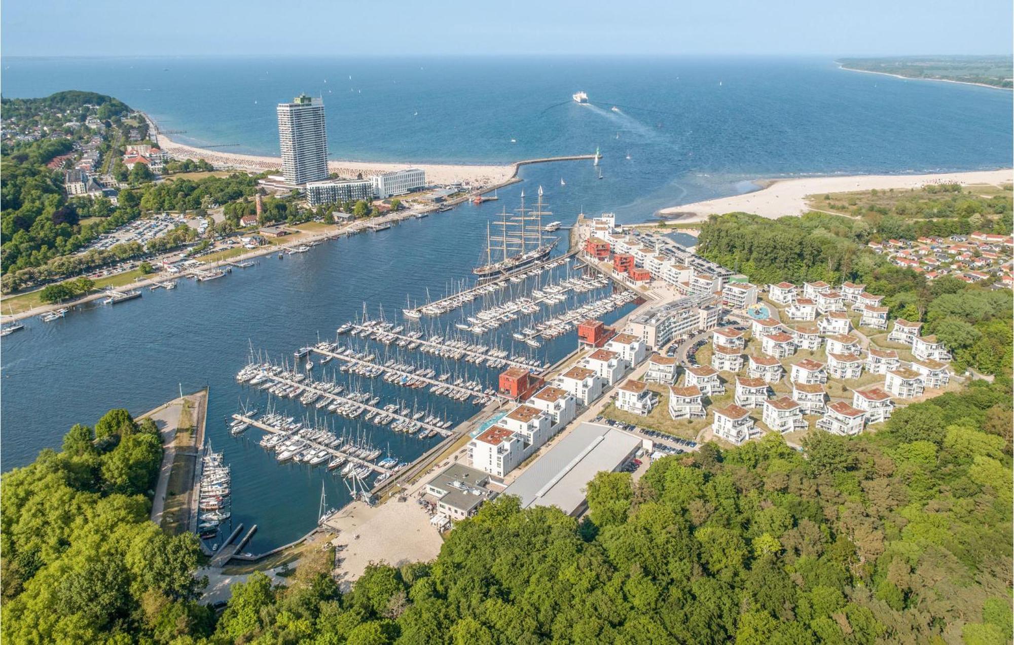 2 Bedroom Awesome Apartment In Luebeck Travemuende Exterior photo